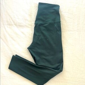 7/8 Girlfriend Collective leggings